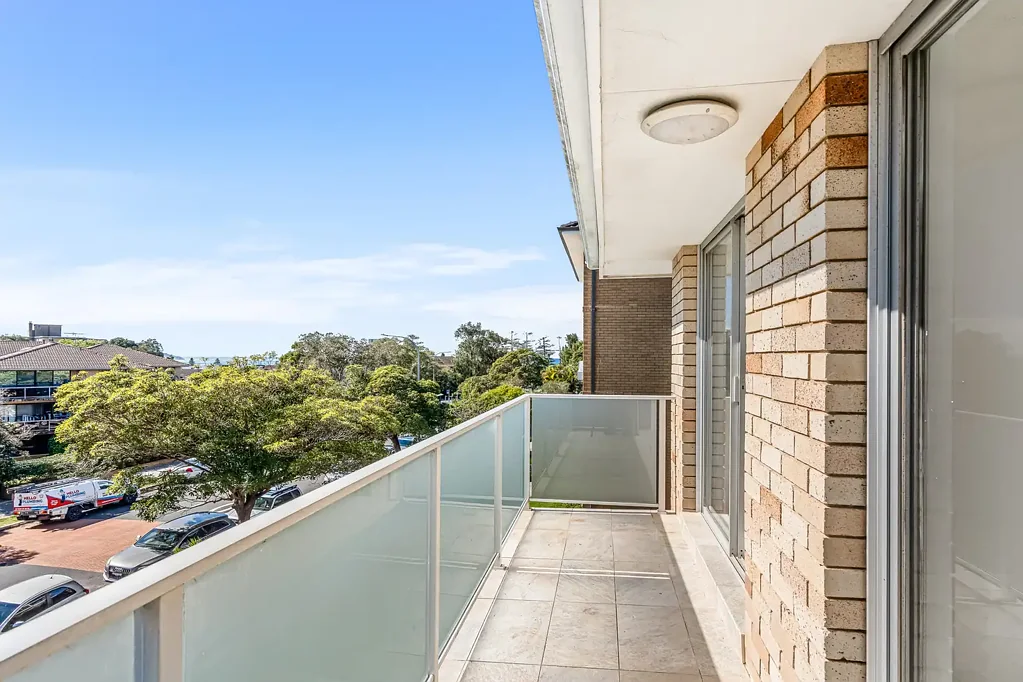 8/81 Howard Avenue, Dee Why, NSW 2099