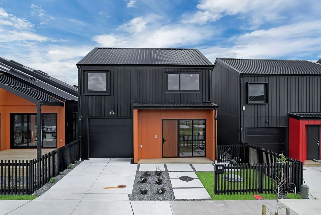 Papakura 4Kwarto 4 bedrooms in Karaka! Ready to move in!