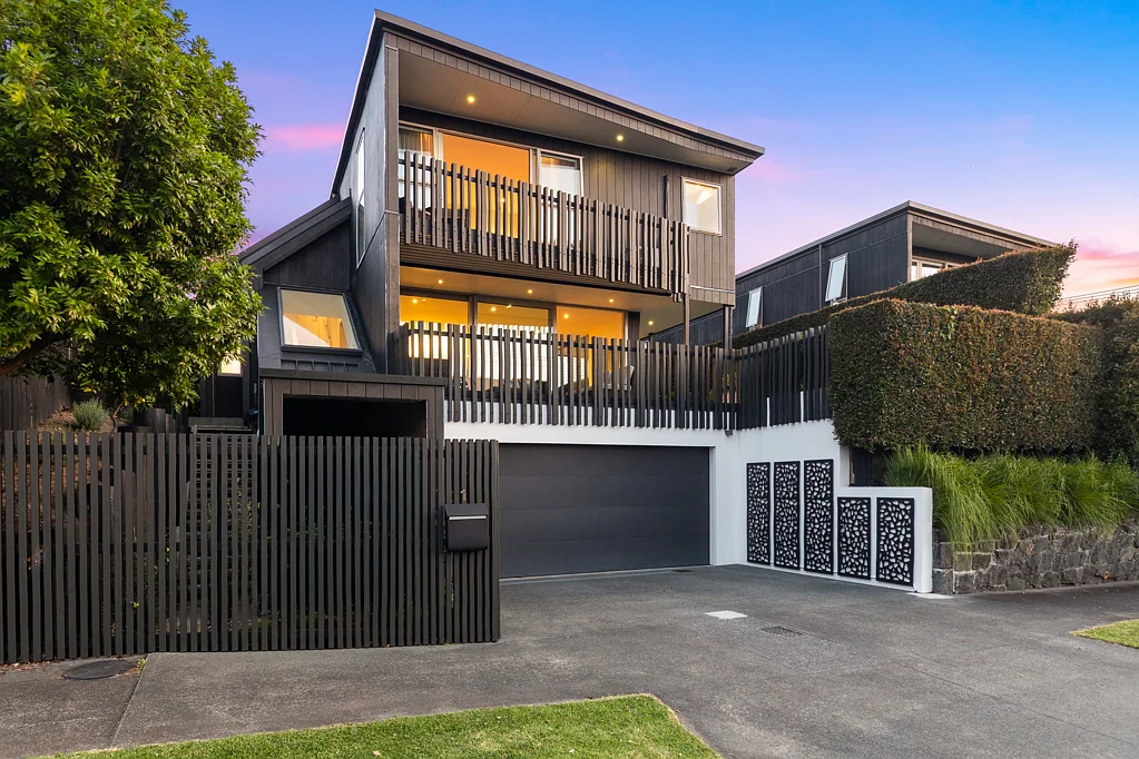 1 Kanuka Street, Point Chevalier, Auckland City, Auckland