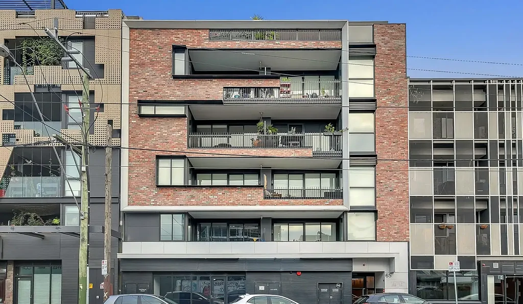 Modern Bespoke Apartment - 6 Month Lease