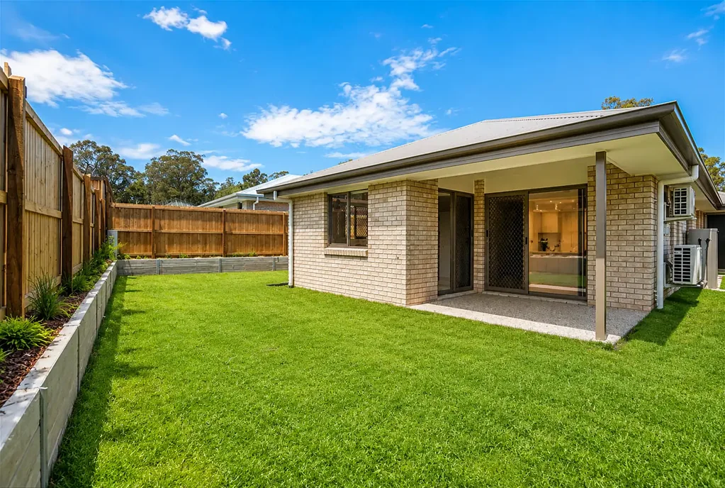 Pimpama 4બેડરૂમ Secluded Pocket of Pimpama with side access!!