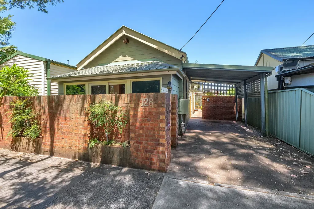 128 Sutherland Street, Mascot, NSW 2020