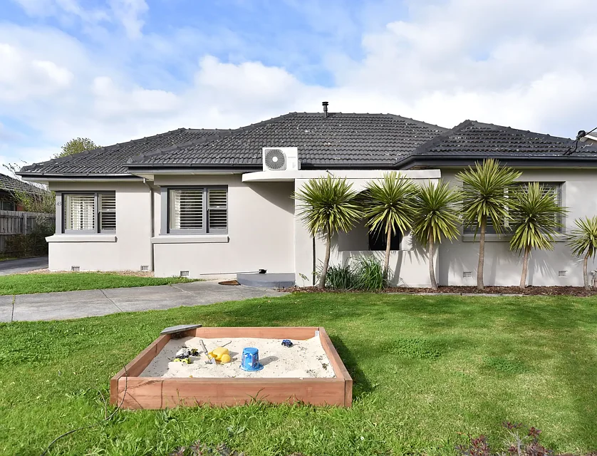 1/43 Barton Street, Reservoir, North Melbourne, 3 rūma, 1 rūma horoi, House