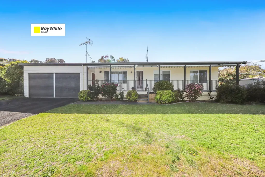 73 Fairway Drive, Tumut, NSW 2720