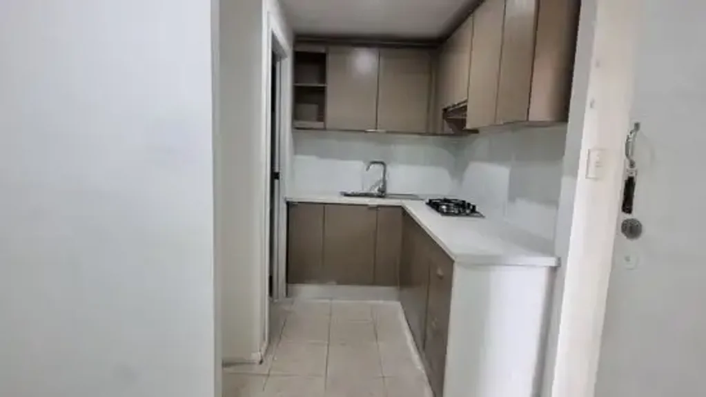 Studio apartment including water near station