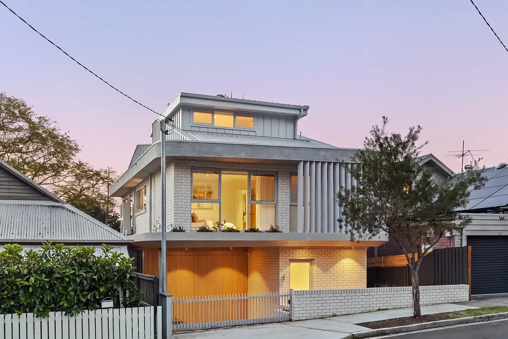 Rozelle 4房 全新建筑杰作，呈现四层精致奢华 Brand new architectural masterpiece offering four levels of refined luxury