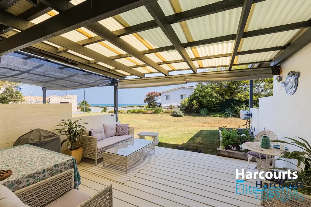 3/4-6 Gloucester Avenue, Shoalwater, WA 6169