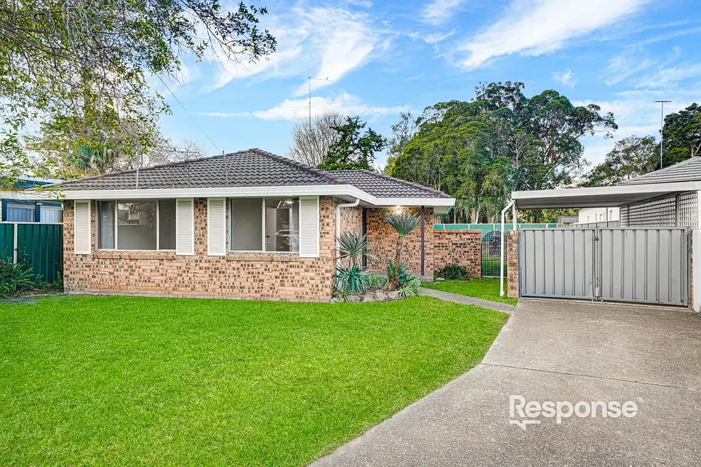Spacious 3 Bedroom Family Home in the Heart of Emu Plains- Close to Nepean River