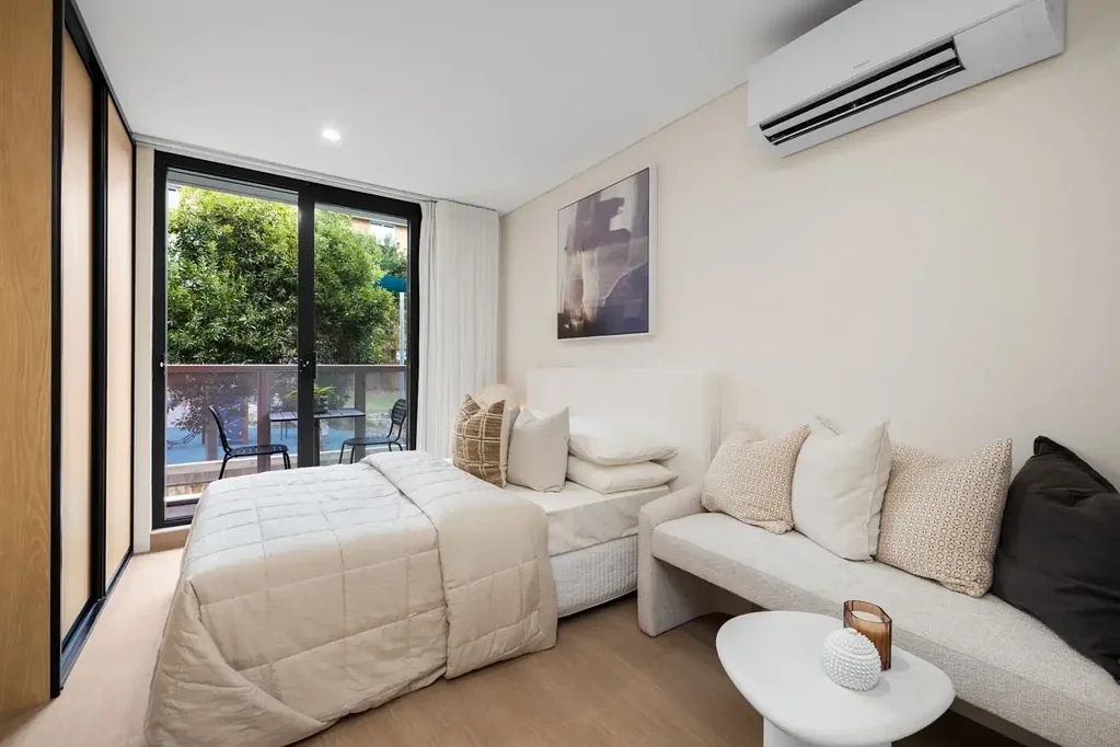 Brand NEW | Fully Furnished Studio | All Bills Included | Canvas Perks | Central Kingsford