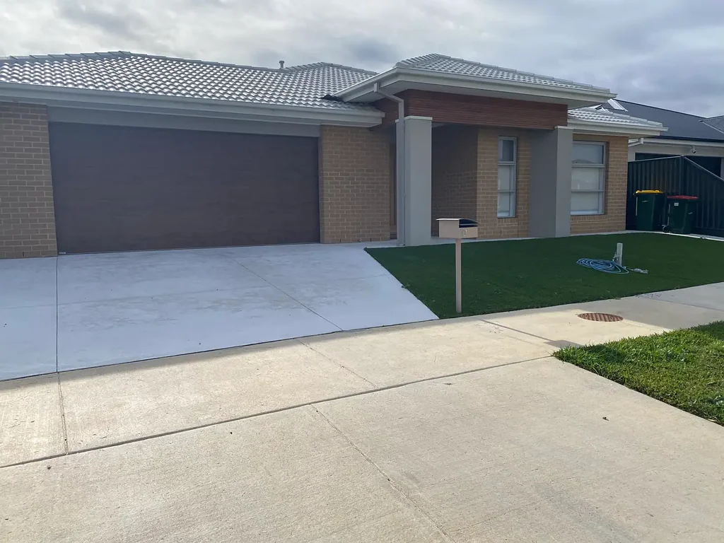 Spacious Brand New Family Home in a Prime Location