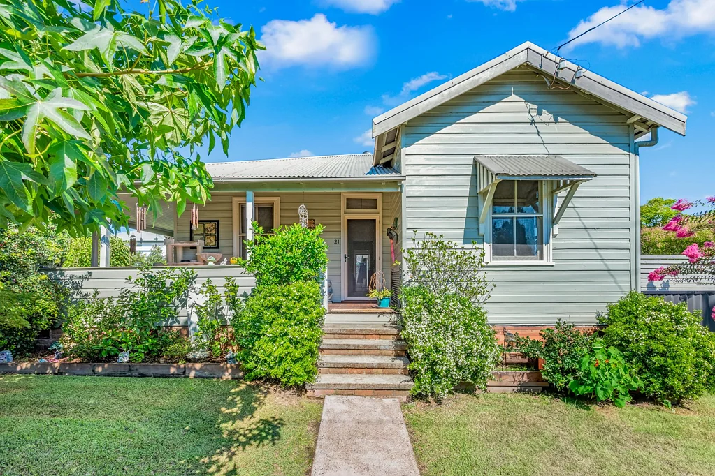 21 Railway Street, Gloucester, NSW 2422