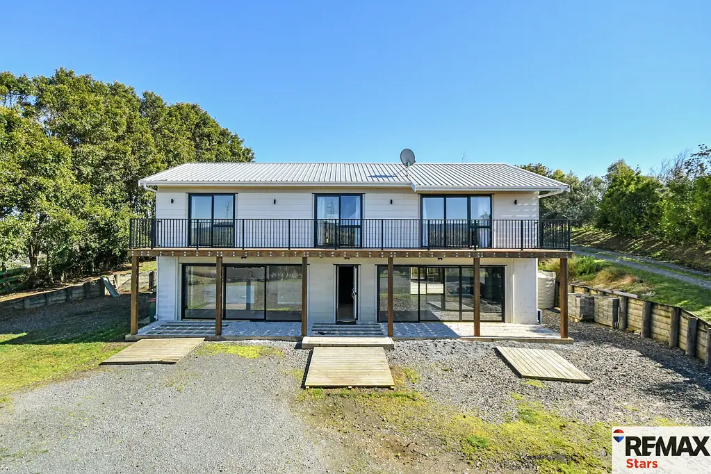 Rural Rental - 3 Bedrooms + Office