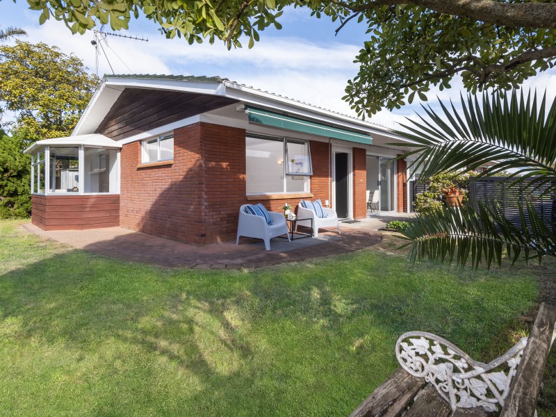 2/3 Jern Place, Eastern Beach, Auckland - Manukau, 2 ห้องนอน, 1 ห้องน้ำ