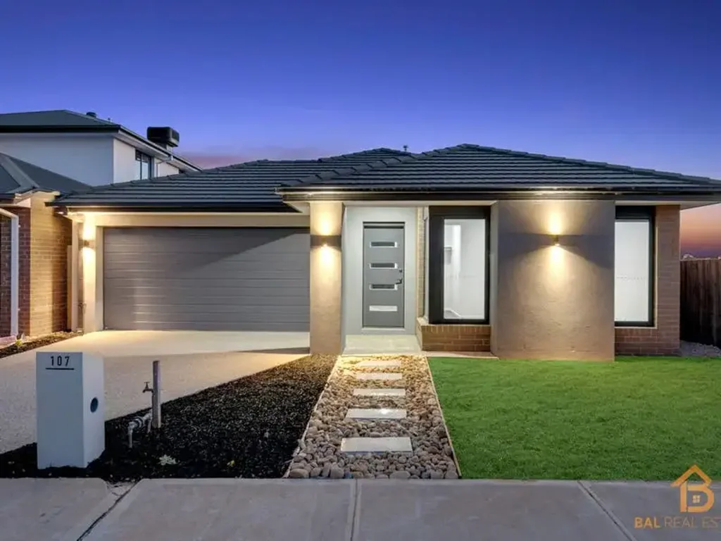 Beautiful Four Bedroom House!!