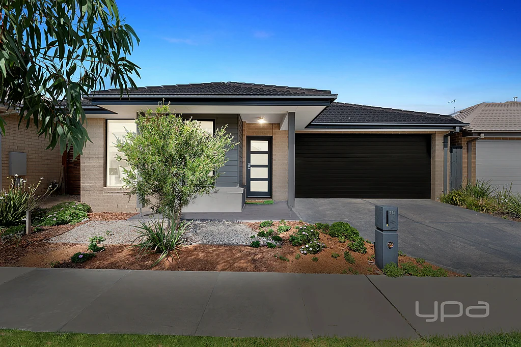 16 Chromite Circuit, Weir Views, VIC 3338