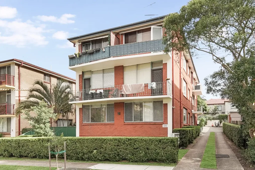 2 Bedroom Garden Apartment
