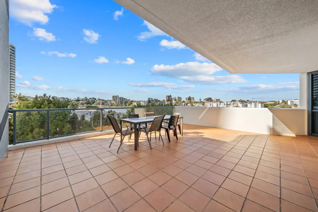 202/44 Ferry Street, Kangaroo Point, QLD 4169