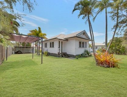 23 GOLDING STREET, Barney Point, QLD 4680, 3 ਕਮਰੇ, 2 ਬਾਥਰੂਮ, House