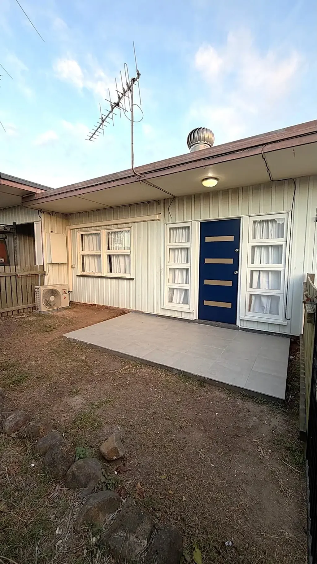 Freshly Updated 2 Bedroom Unit in Svensson Heights