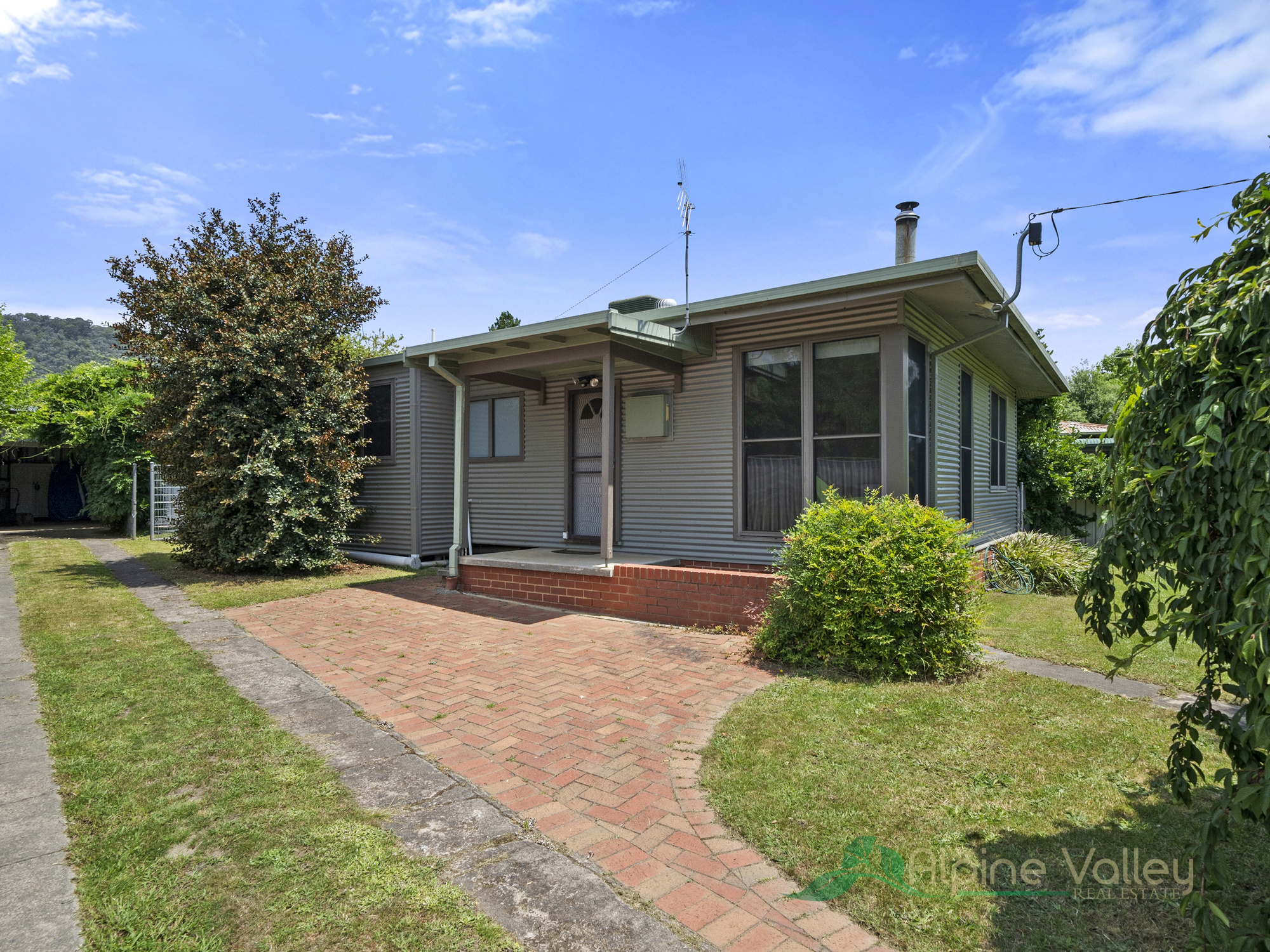 22 SIMMONDS ST, MOUNT BEAUTY VIC 3699, 0 Kuwarto, 0 Banyo, House