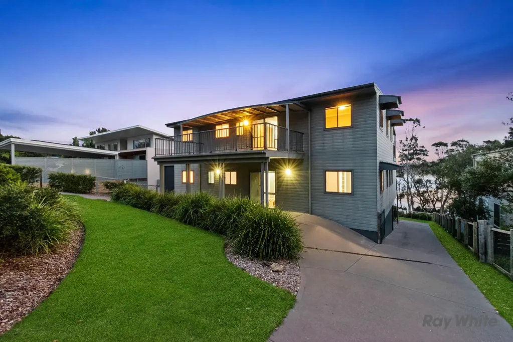 Mossy Point 4Moenga A Rare Beach Front Coastal Home at Mossy Point