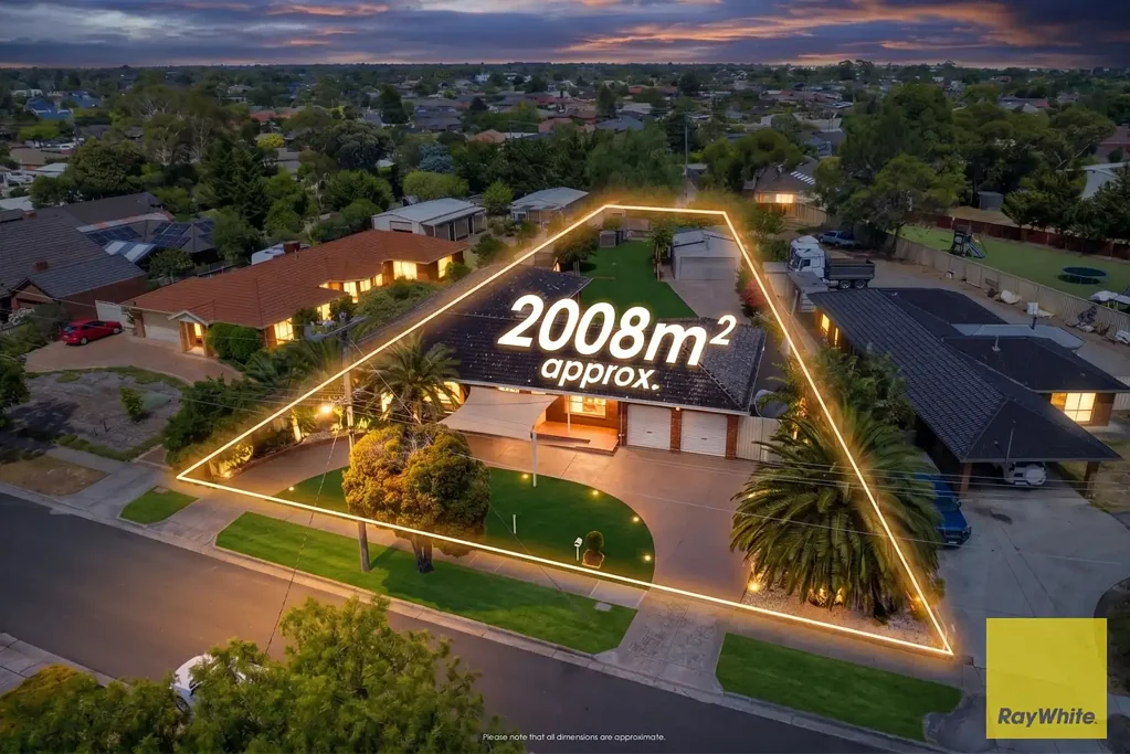 Hoppers Crossing 5房  A Rare Lifestyle Opportunity on 2,008 m2 - Acre-Style Living, Massive Sheds & Endless Possibilities