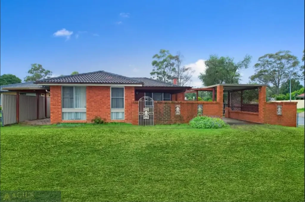 3 Bed room house in Quakers Hill ( Nirimba fields)