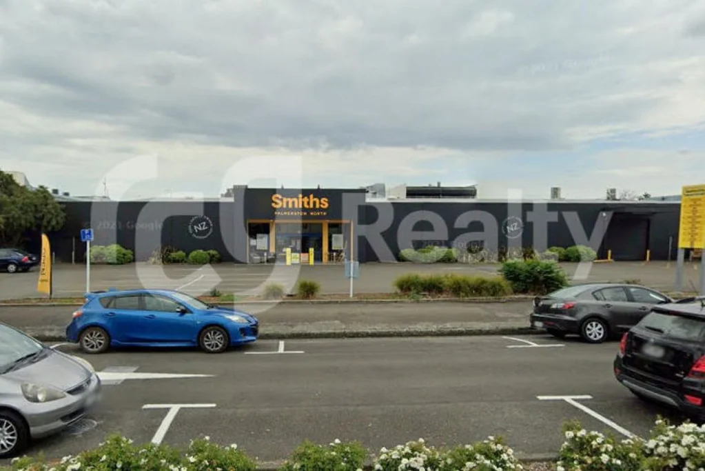 Unknown Large Format Retail on Main Street 2,200 SQM