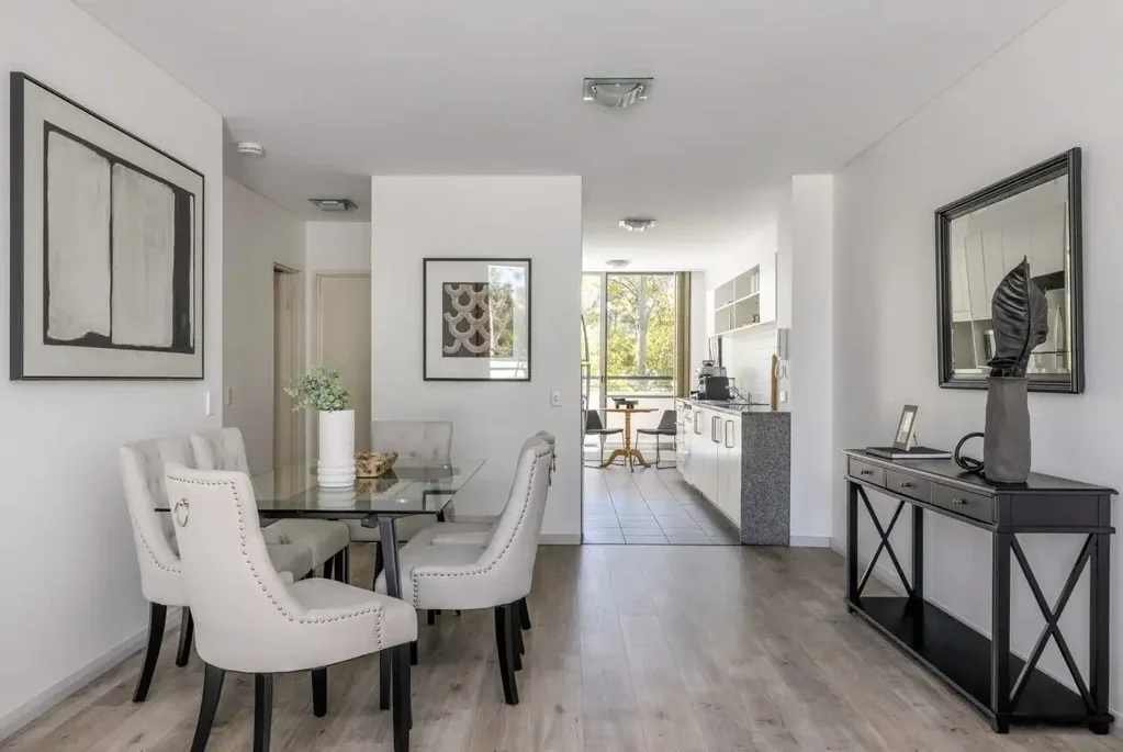 Newington 2 Slaapkamer Spacious Elevated Apartment with Bright Interiors