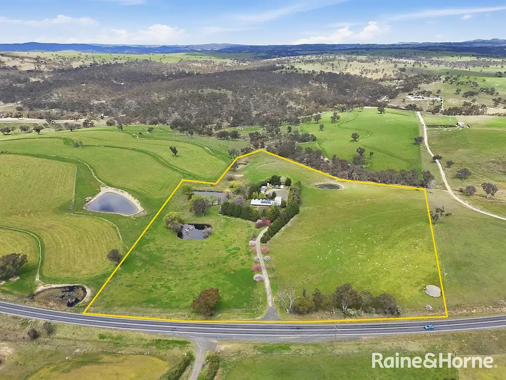 Evans Plains "ROSEWOOD" - PRIVATE ACREAGE LIVING