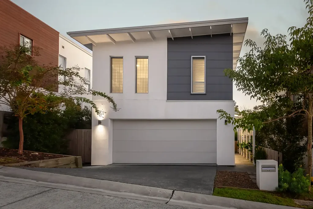 Oxenford 4 Bedroom Stonewood Estate Excellence
