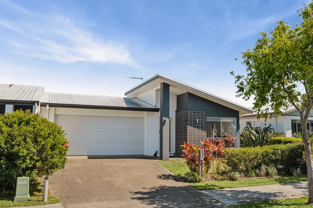 Strathpine 4બેડરૂમ Modern, Low-Maintenance Living Opposite the Park