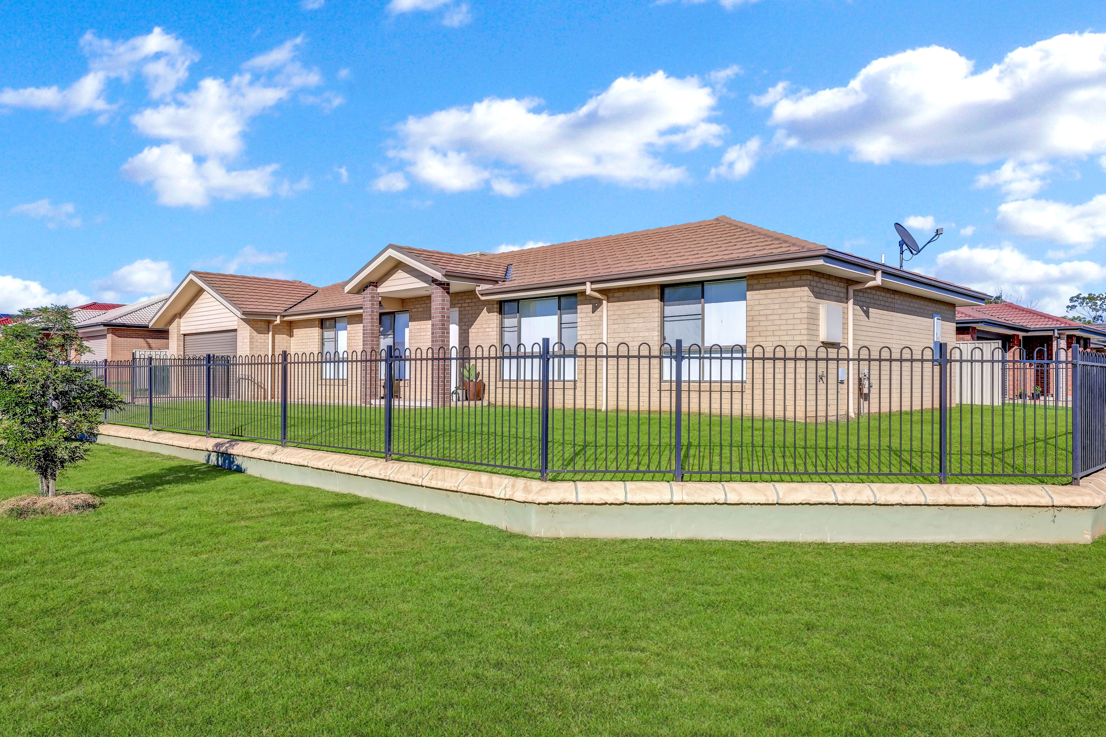 16C WARWICK RD, HILLVUE NSW 2340, 0 Bedrooms, 0 Bathrooms, House