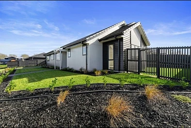 Near New Spacious 4-Bedroom Apartment Available for Lease in