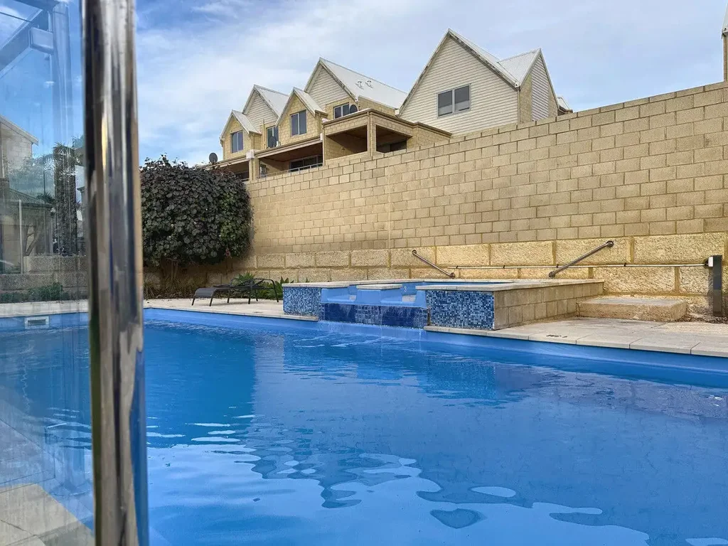 Live, Work & Thrive – Furnished Modern Townhouse with Optional Commercial Opportunity