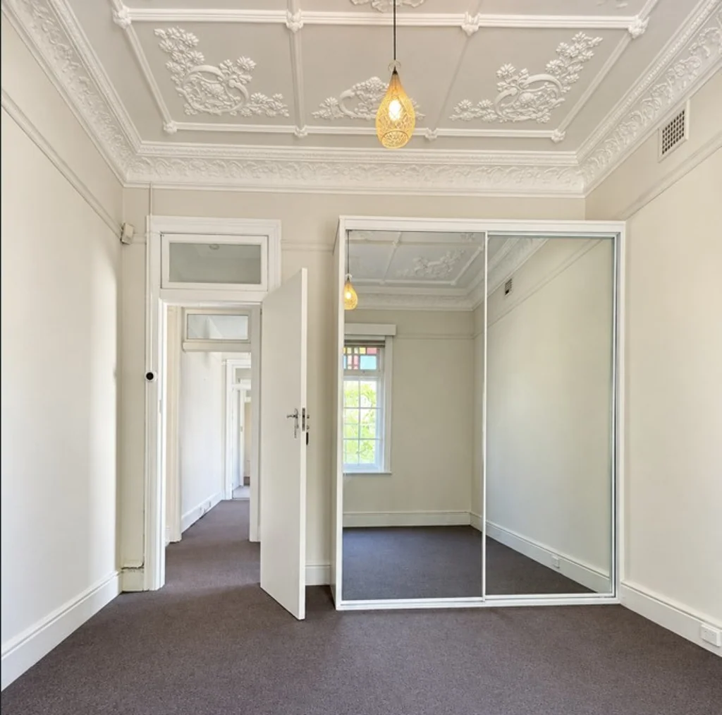 ART DECO TWO BEDROOM APARTMENT