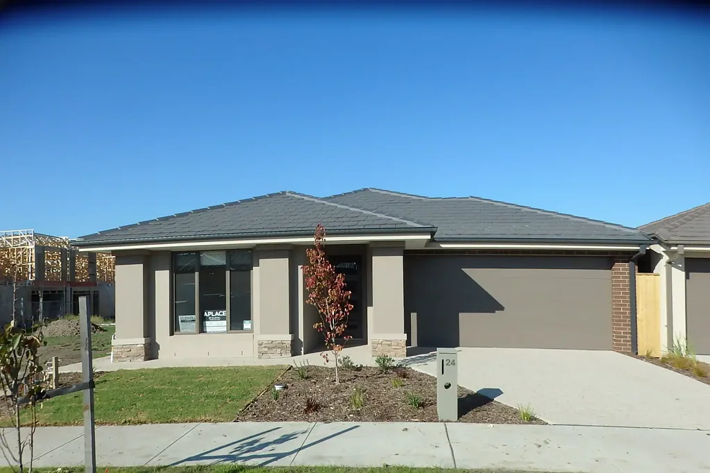 Modern 4-Bedroom Home with Alfresco & Dual Living Spaces!