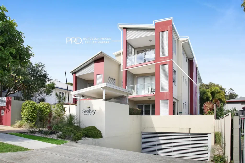 Burleigh Heads 4ਬੈੱਡਰੂਮ Penthouse-Style Apartment in The Heart of Burleigh Heads