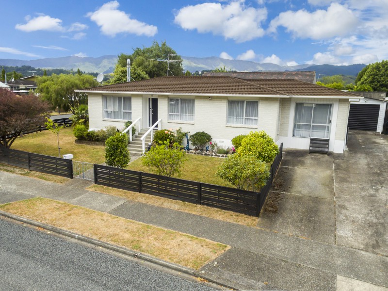 163 California Drive, Totara Park, Upper Hutt, 4 غرف, 1 حمامات