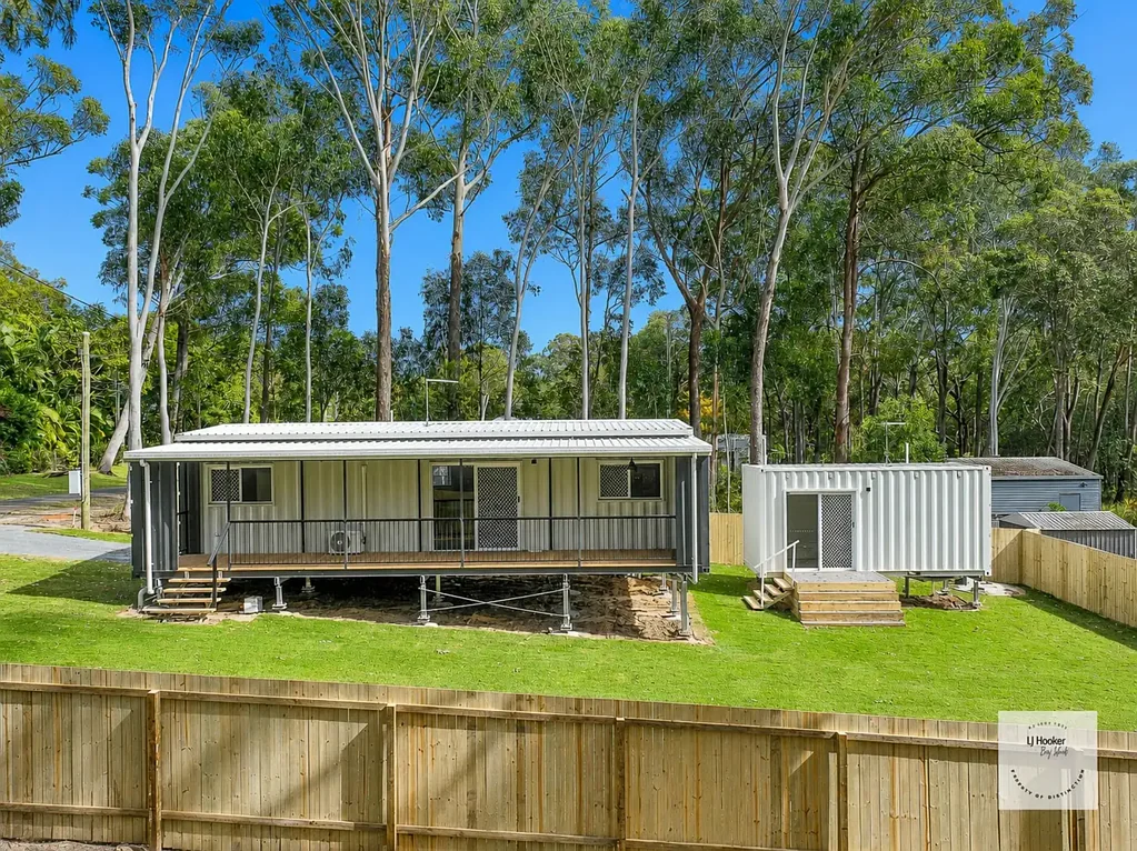 Russell Island 4ਬੈੱਡਰੂਮ INVESTOR�s DREAM - DUAL RENTAL POTENTIAL WITH SELF-CONTAINED STUDIO!