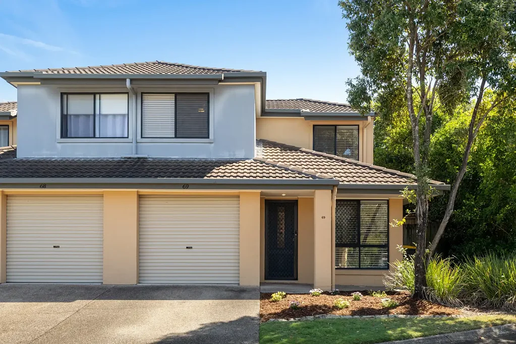 Tingalpa 3બેડરૂમ Private townhouse living in Wondall Gardens