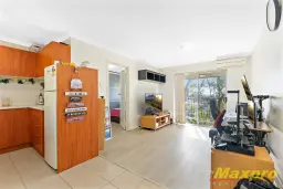 15/1045 Albany Highway, St James