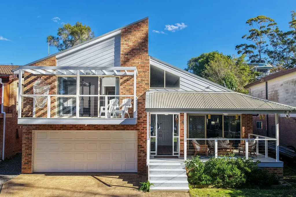 Sussex Inlet 4 Slaapkamer Stunning Retreat on Waterfront Reserve