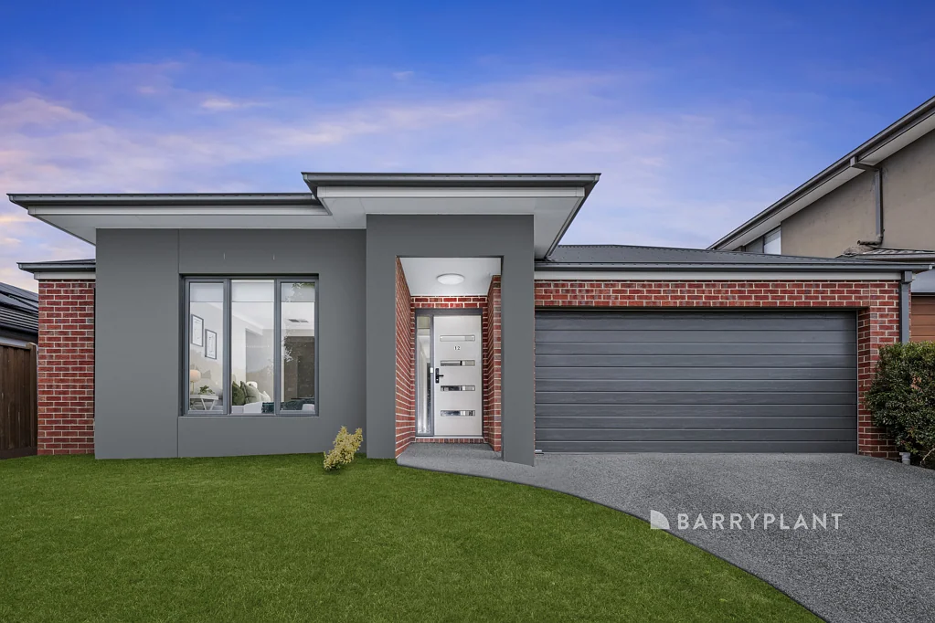 12 Nutmeg Close, Berwick, VIC 3806