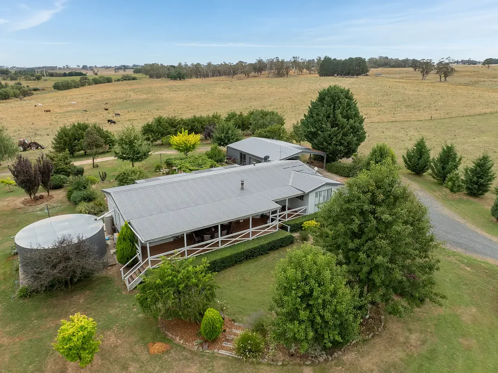 'Top Farm' 1004 Neville-Trunkey Road, Neville, NSW 2799