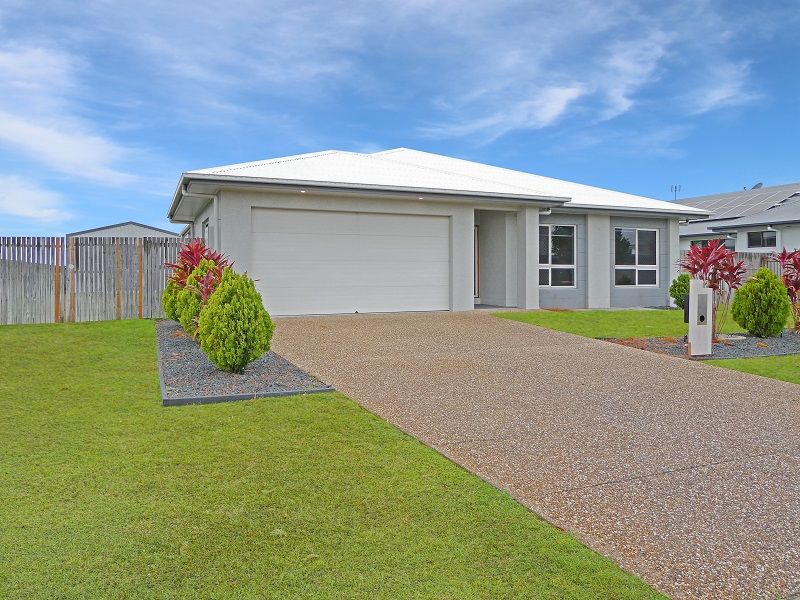 12 BLACKTHORN ST, MOUNT LOW QLD 4818, 0房, 0浴, House