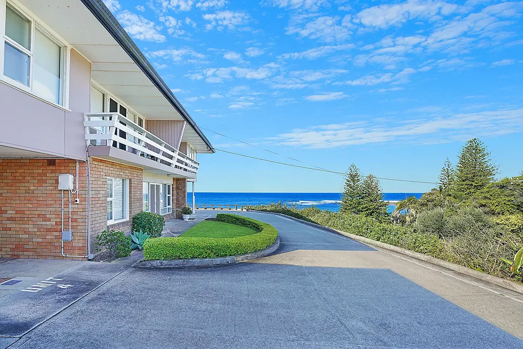 Coastal Living at Its Best – 2-Bedroom Unit in Toowoon Bay