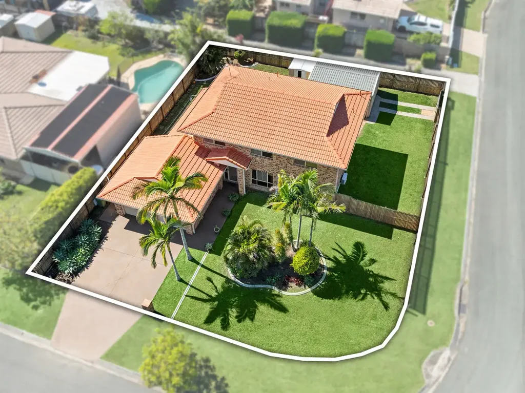 Wellington Point 5 Bedroom Spacious Family Living with Large Shed and Side Access