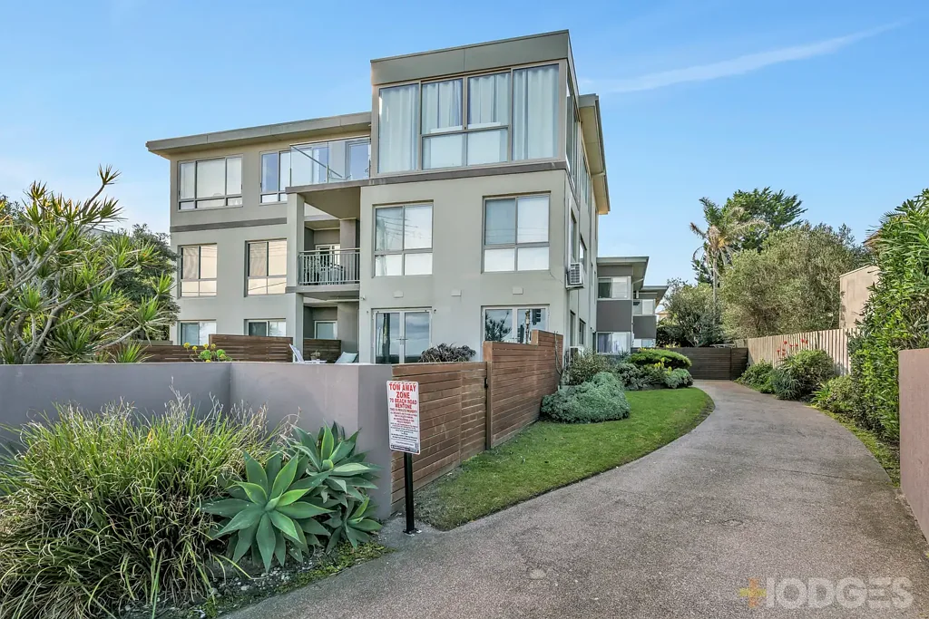 Mentone 1房 海滨基地，步行可达一切 WALK EVERYWHERE BEACHFRONT BASE