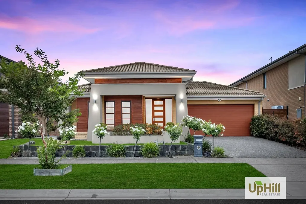 71 Moxham Drive, Clyde North, VIC 3978